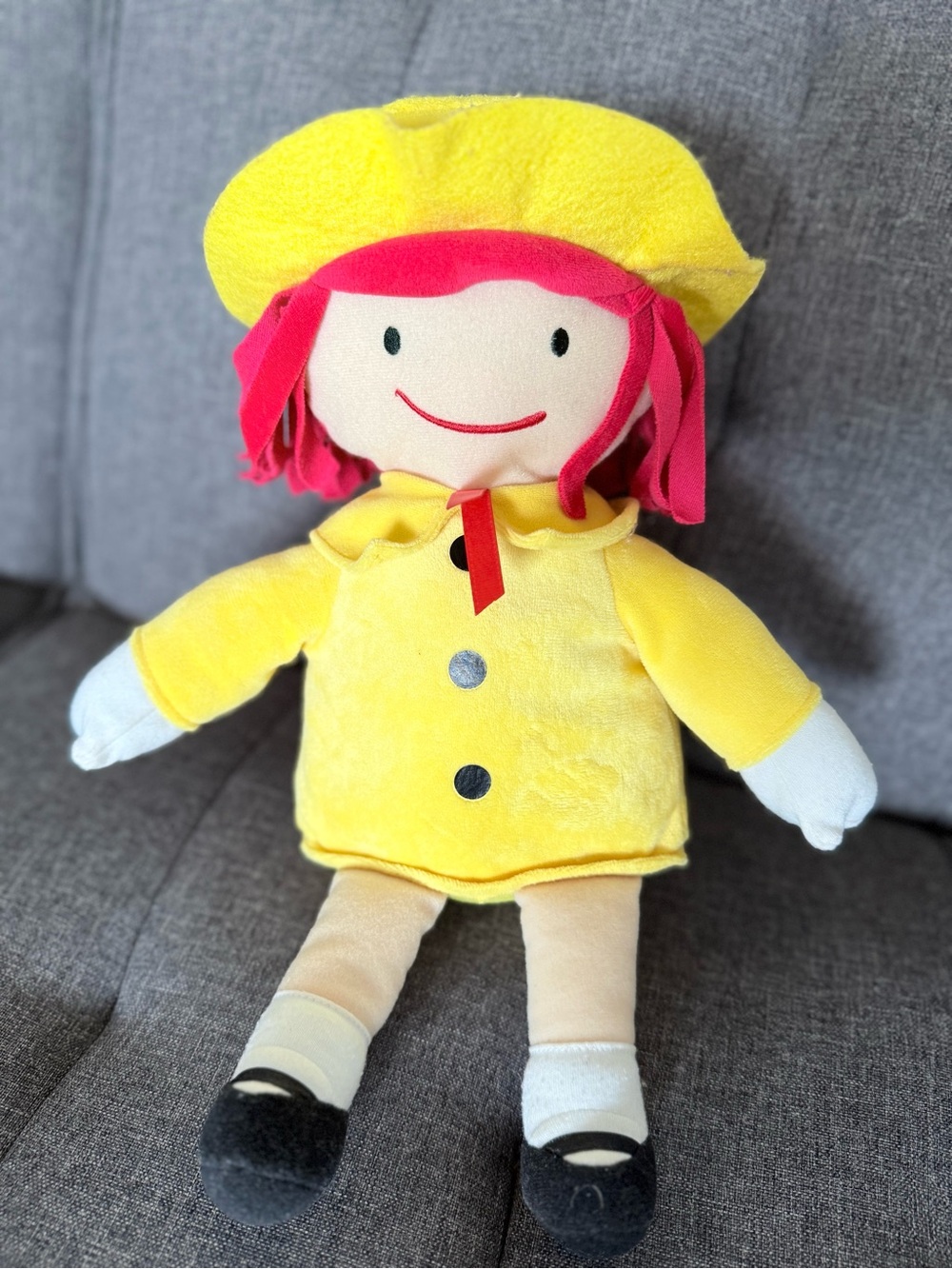 Yellow Raincoat Plush Doll with Pink Hair - Kids Toy
Pre-owned washed and clean